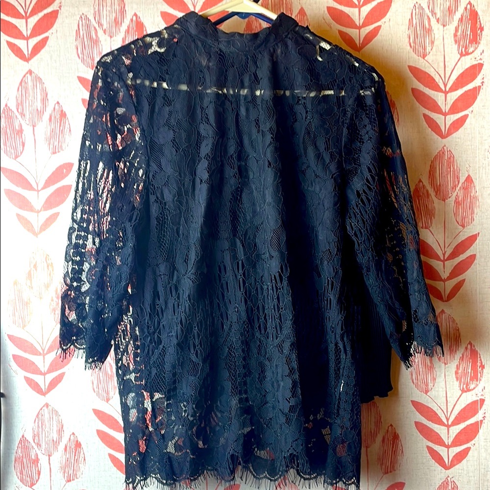 Black Lace unbranded top. 18” p2p